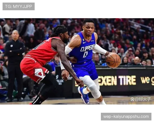 拉塞尔·威斯布鲁克突破投篮效率提升明显拉开昔日核心差距